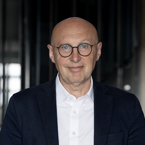 Keynote Speaker: Stefan Hell