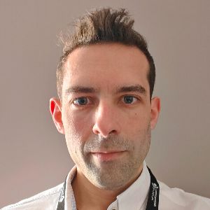Dr Alex Lewis