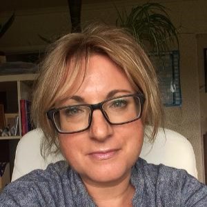 Dr Lisa Thurlow