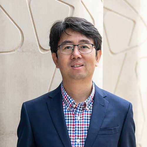 Jianhua Guo