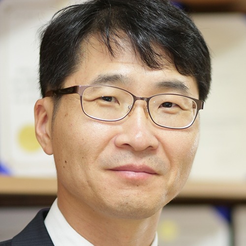 Jun Yeob Lee